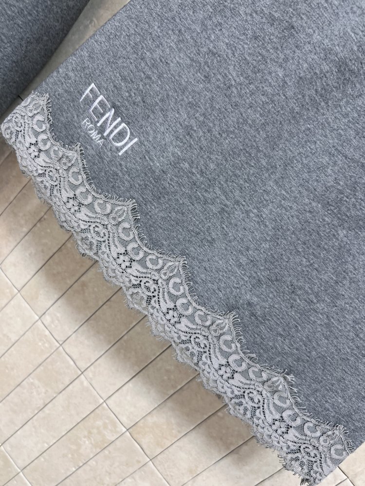 Костюм женский фото 3