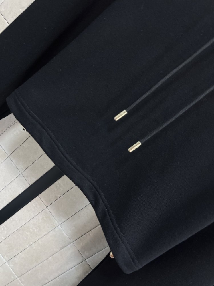 Costume female фото 3