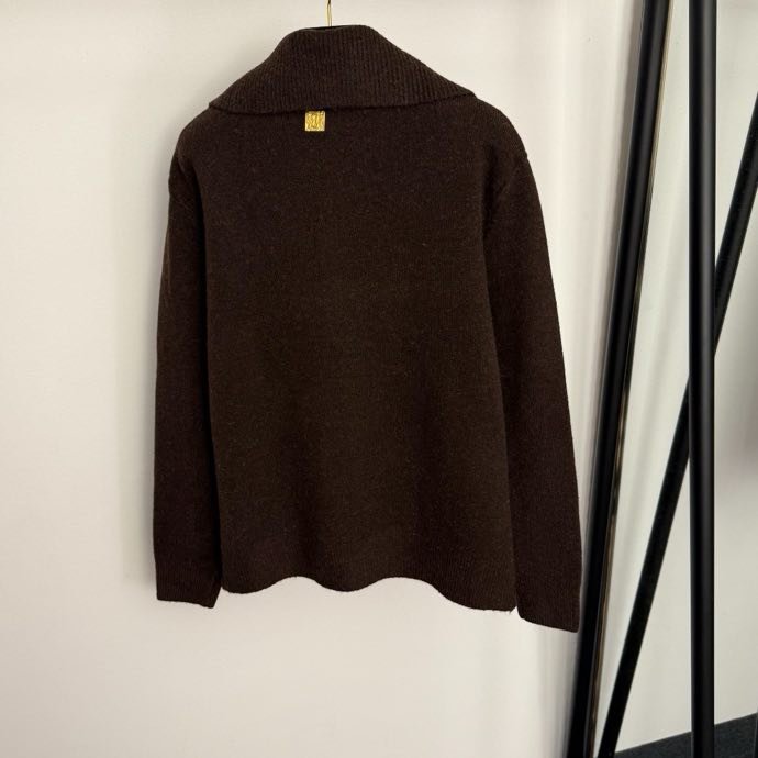 Костюм жіночий фото 3