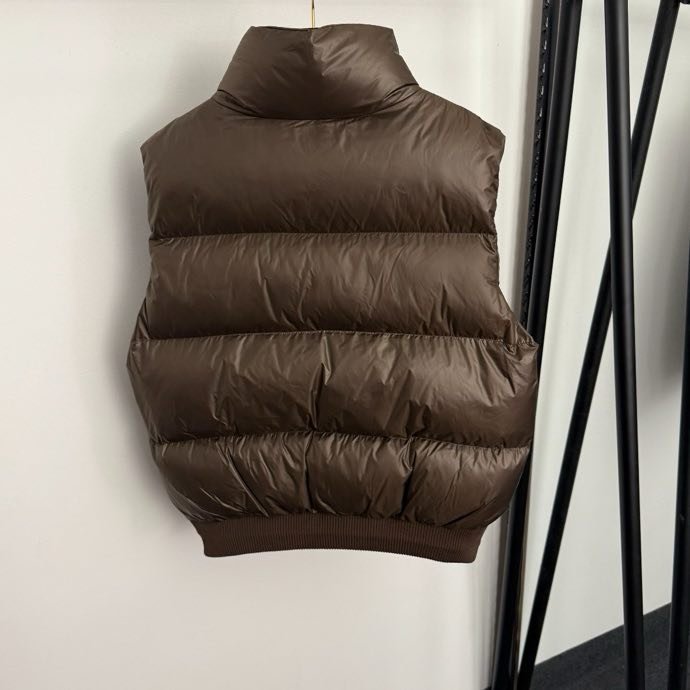 Костюм женский фото 3