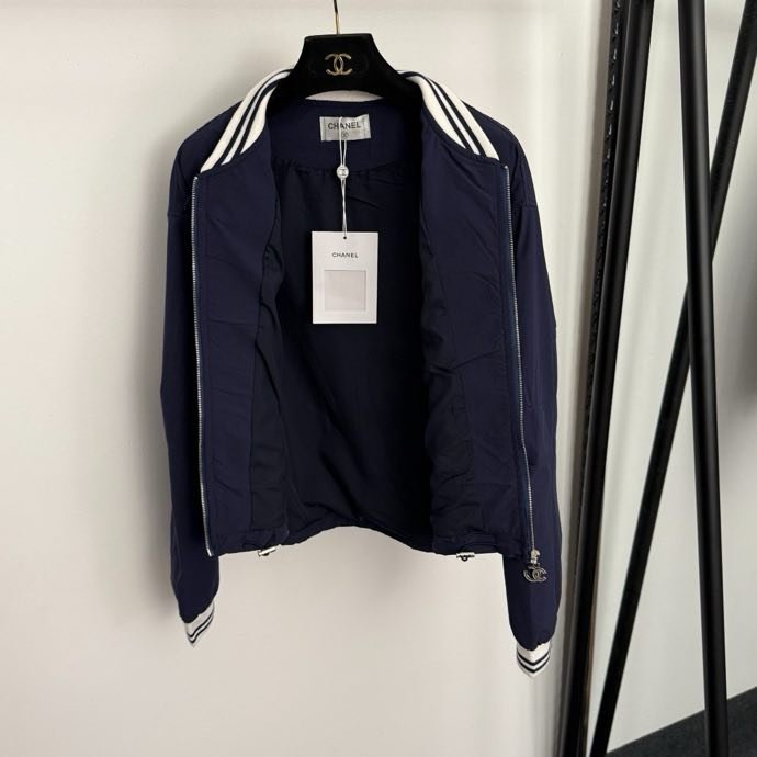 Костюм женский фото 3