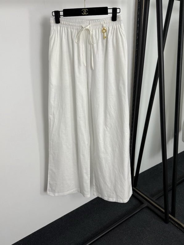 Костюм женский фото 3