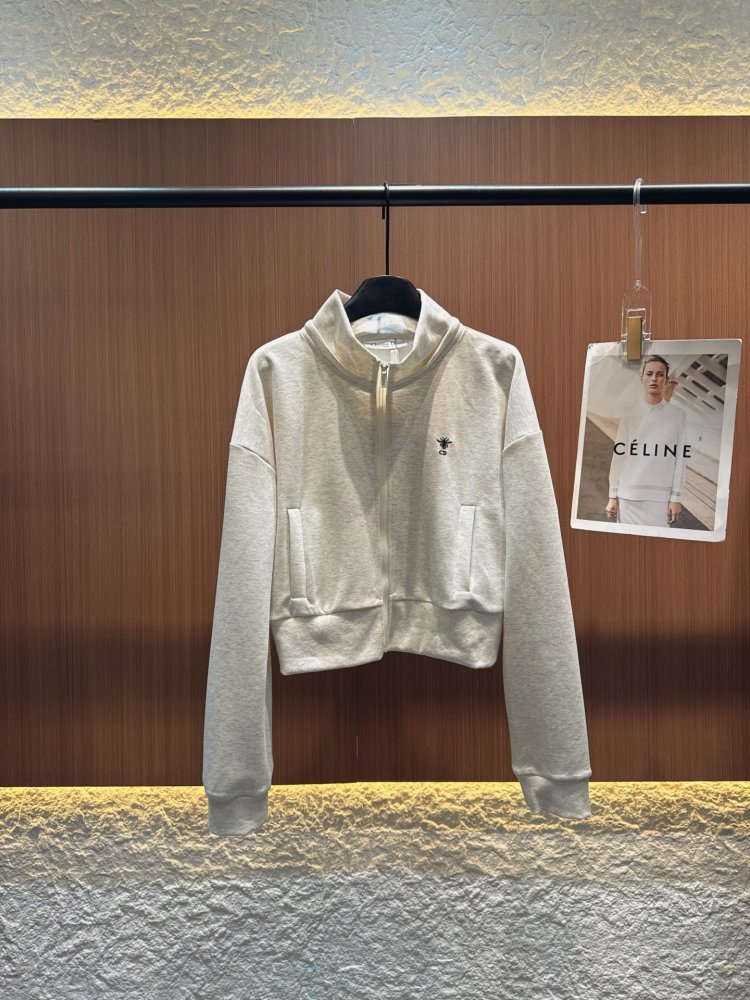 Костюм женский фото 3