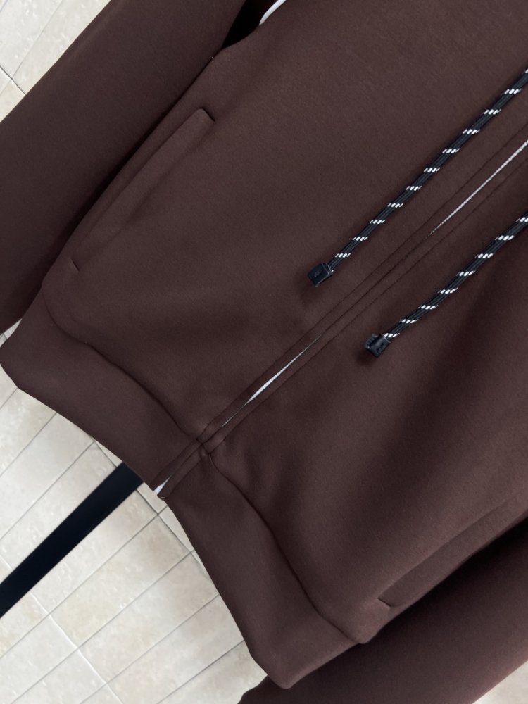 Костюм женский фото 3