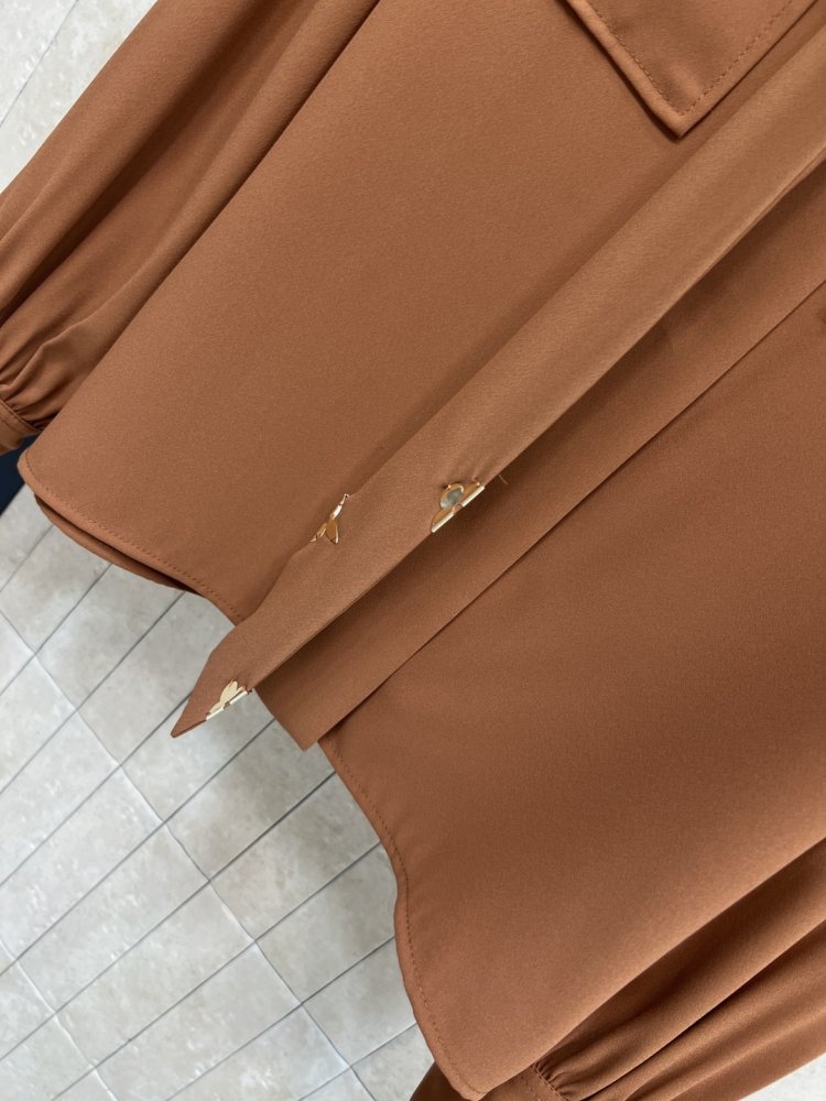 Costume female фото 3