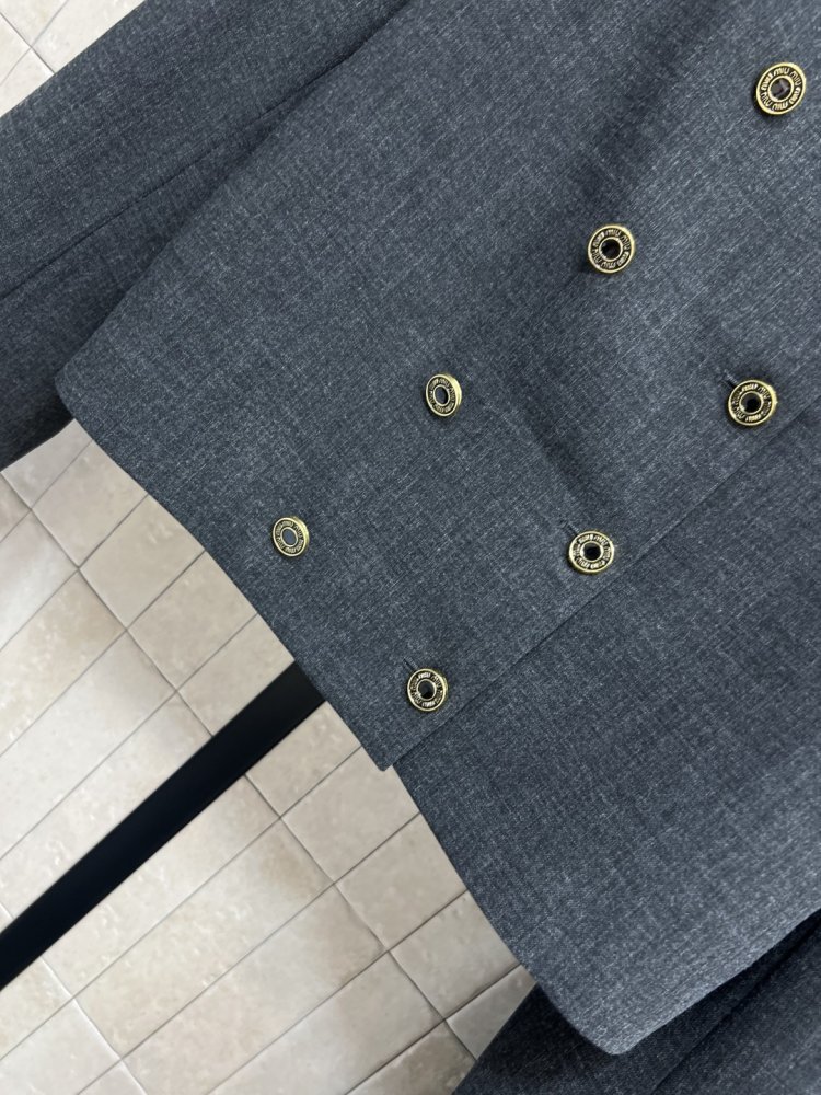 Костюм жіночий фото 3