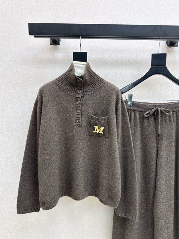 Костюм жіночий фото 3