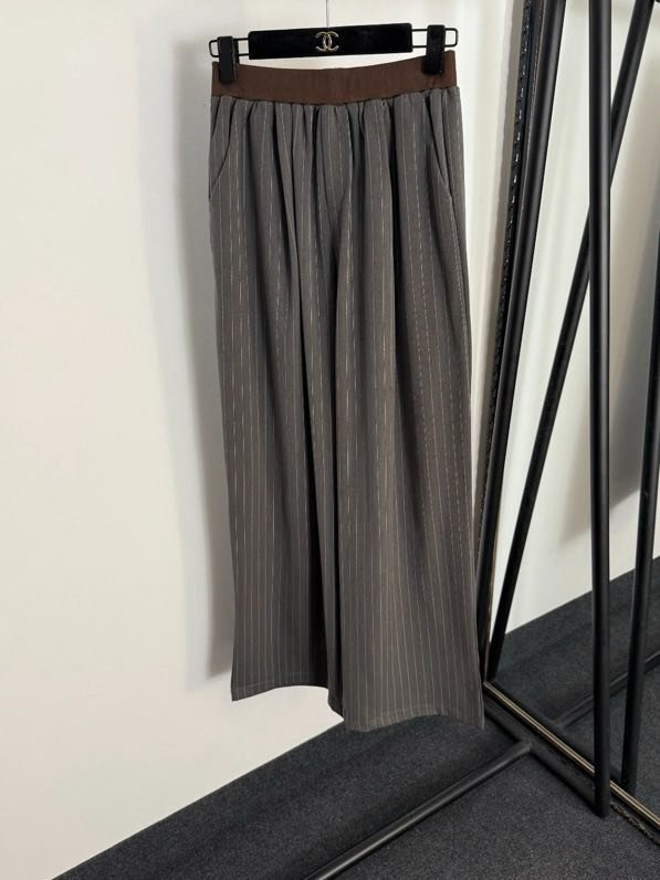 Костюм жіночий фото 3