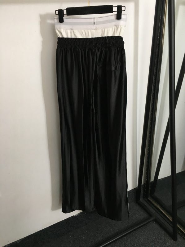 Костюм женский фото 3