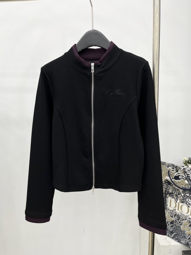 Костюм жіночий фото 3