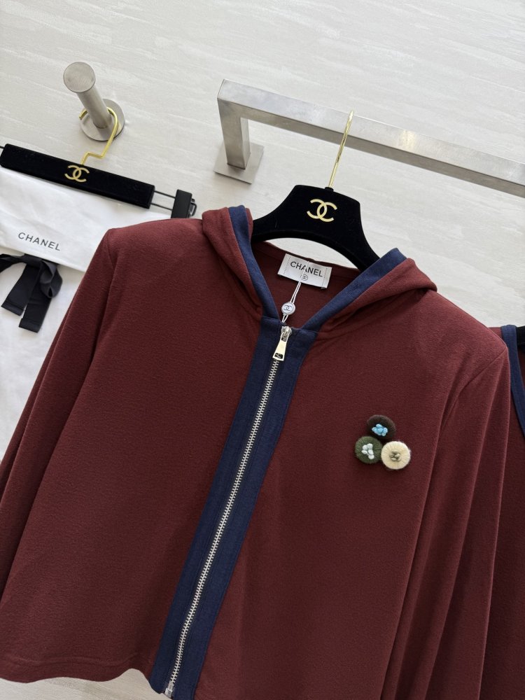 Костюм женский фото 3