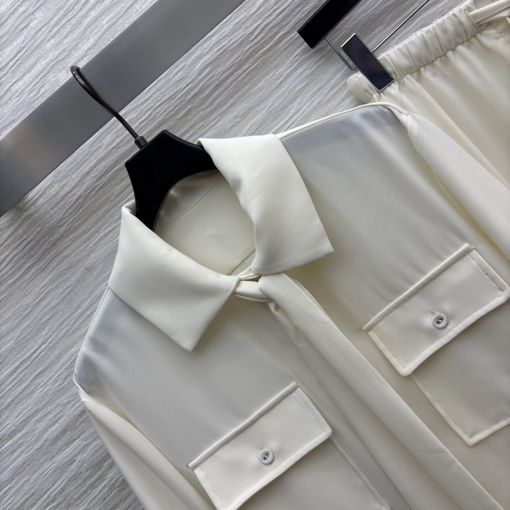 Костюм жіночий фото 3