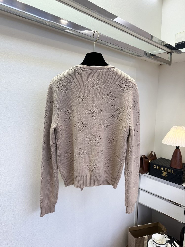 Costume female фото 3