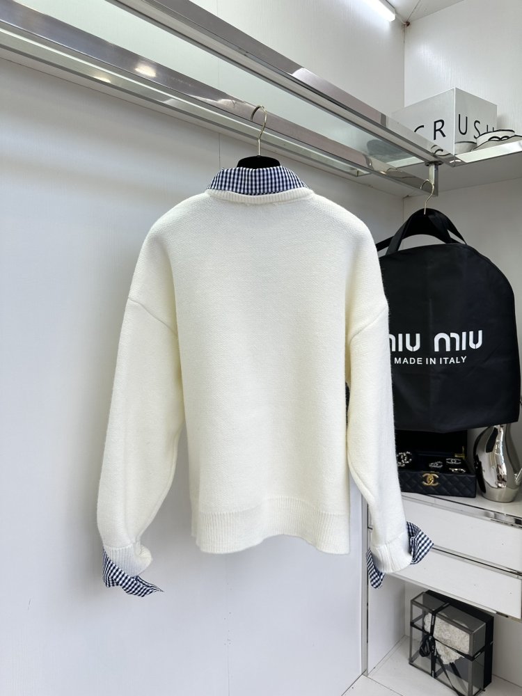 Costume female фото 3