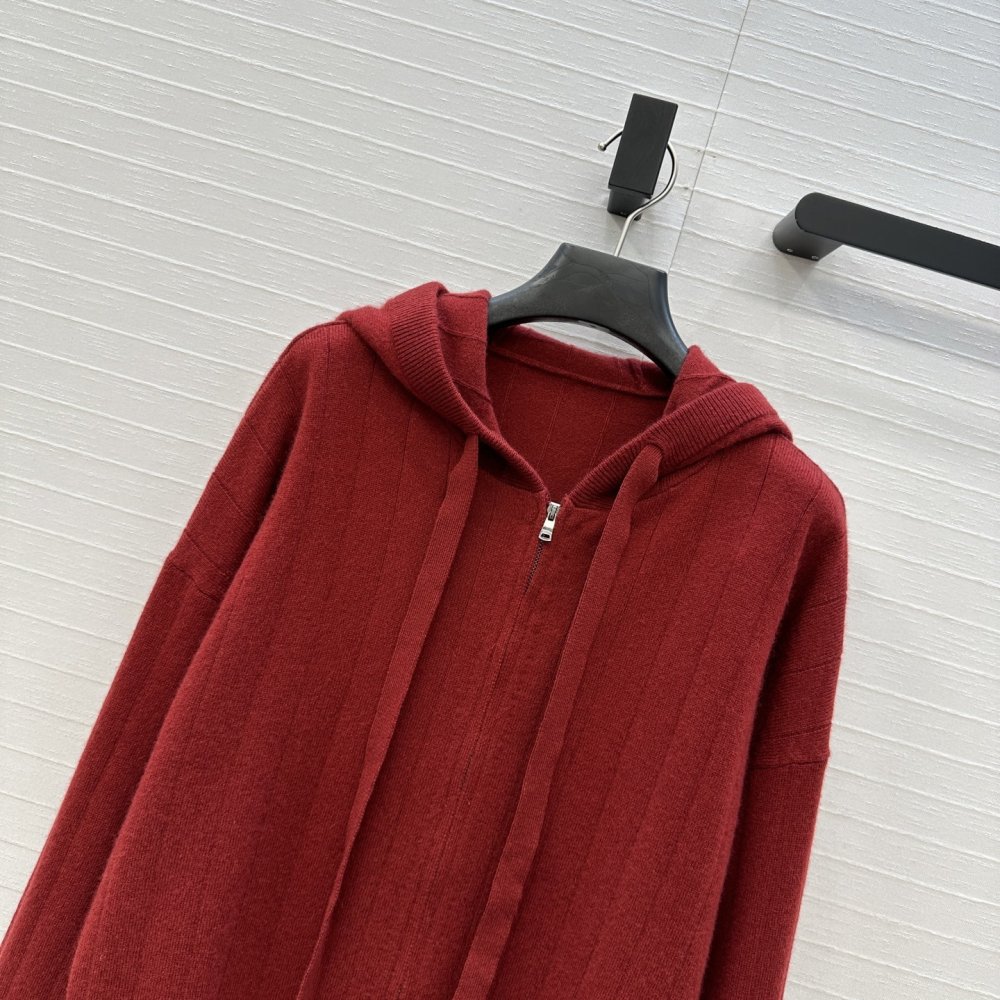 Костюм женский фото 3