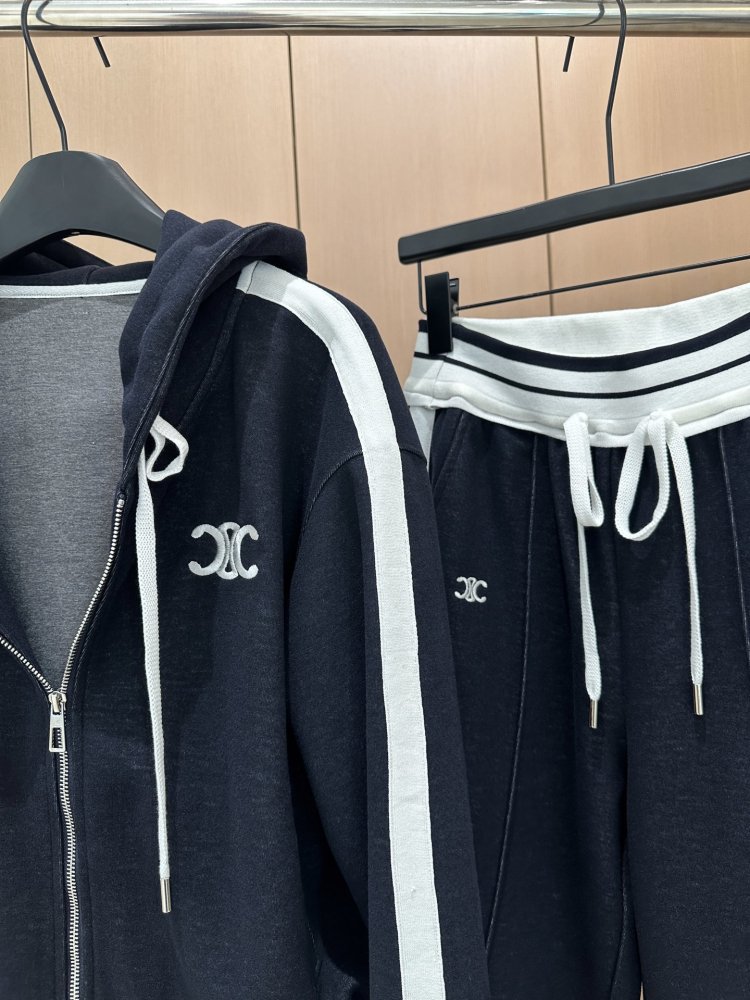 Костюм женский фото 3