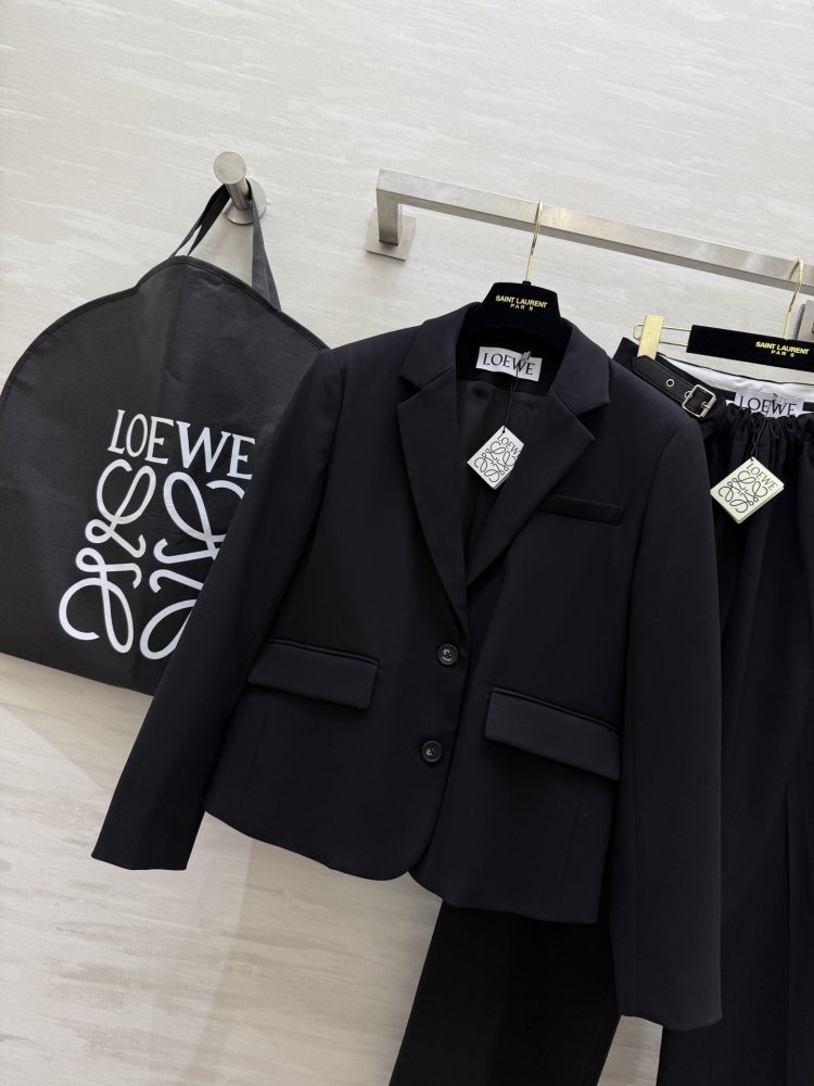 Костюм женский фото 3