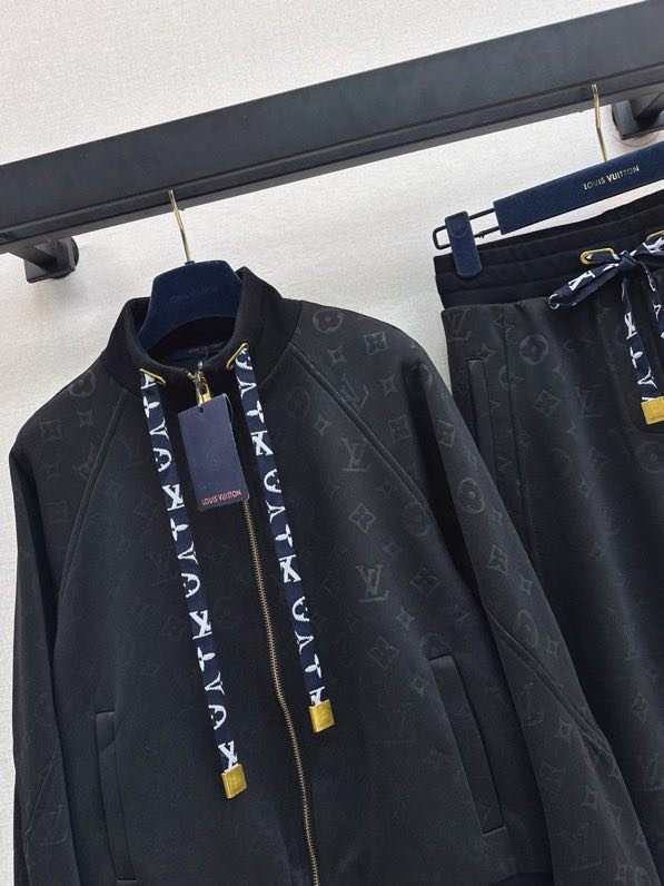 Costume female фото 3