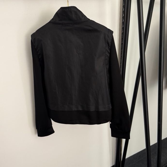 Костюм жіночий фото 3