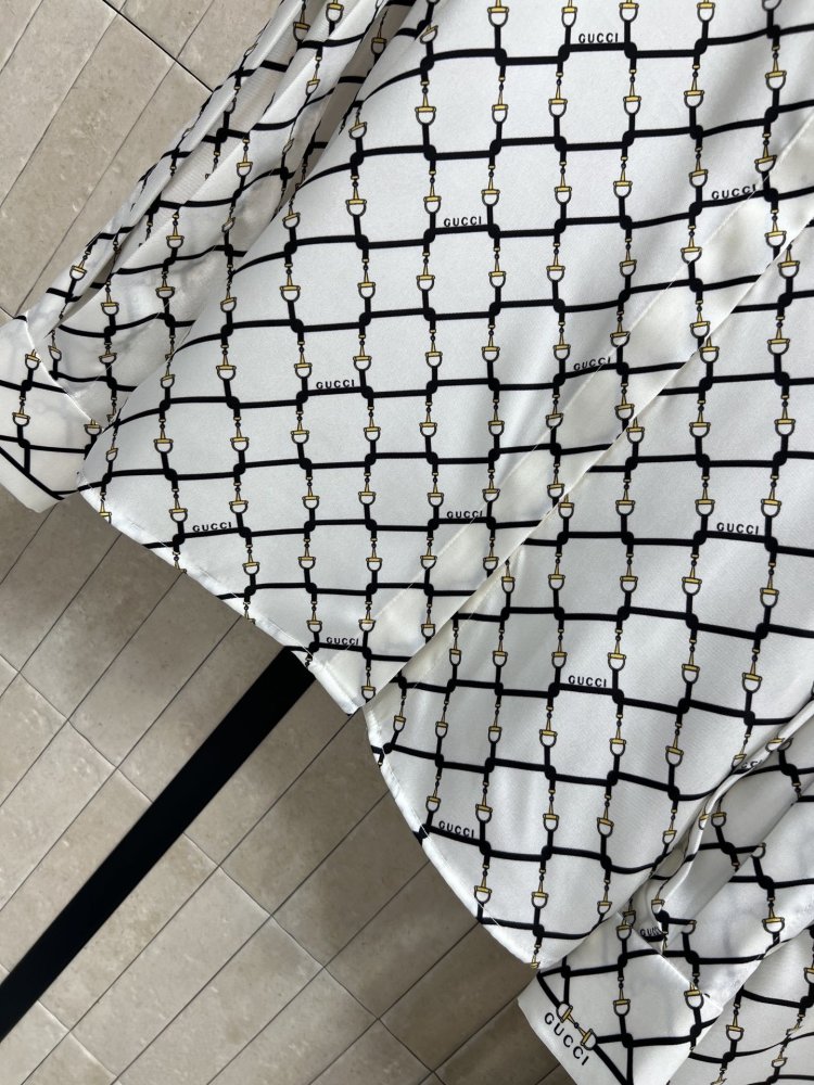 Костюм женский фото 3