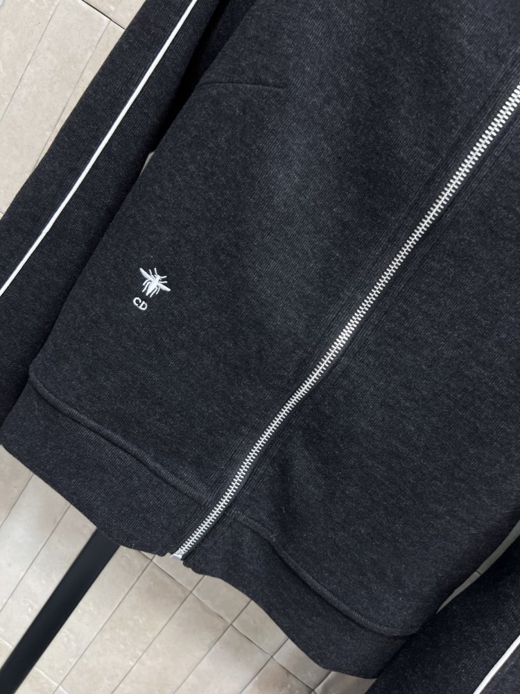 Костюм женский фото 3