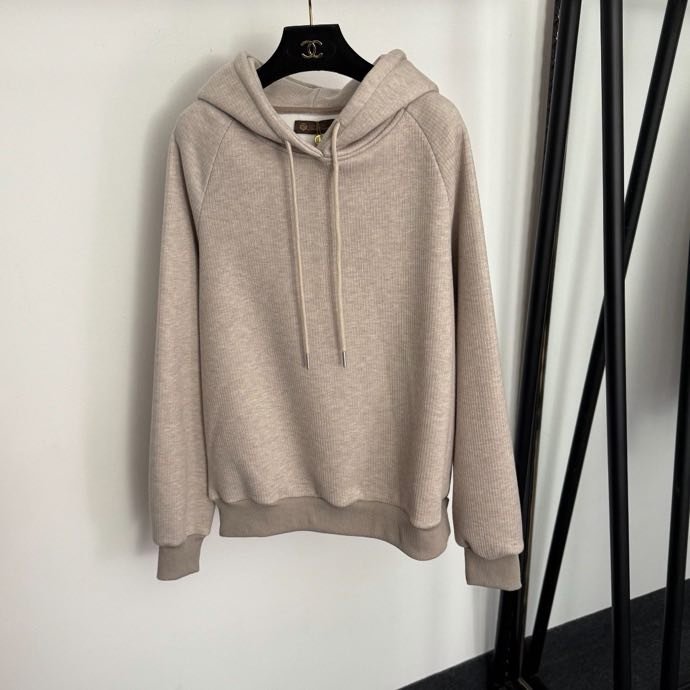 Костюм женский фото 3