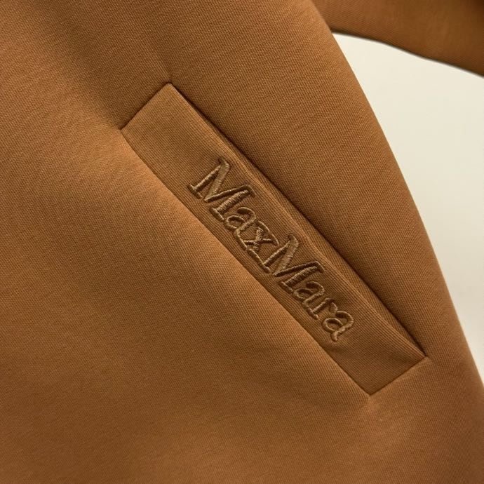 Костюм женский фото 3