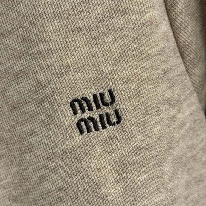 Костюм женский фото 3