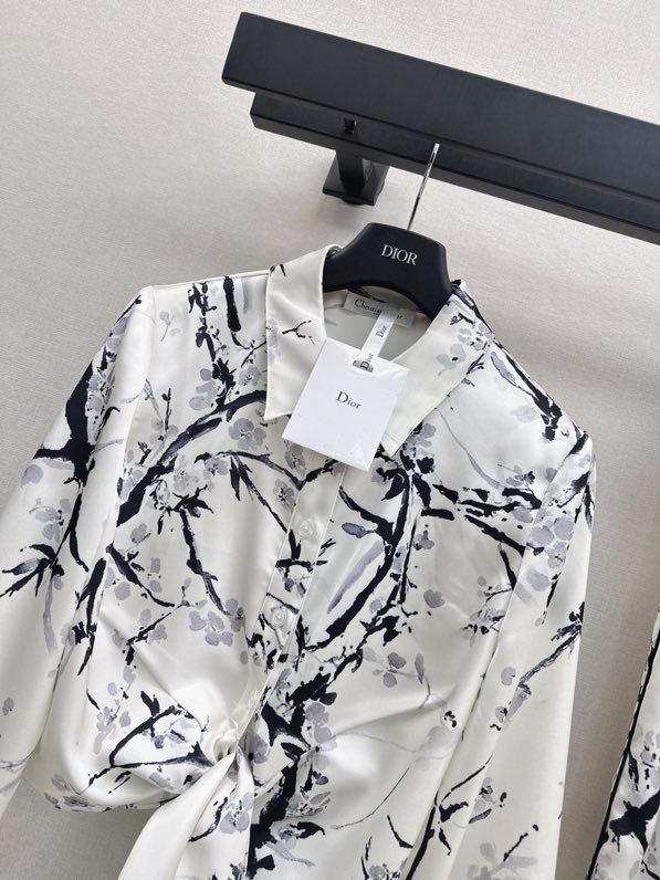 Костюм женский фото 3