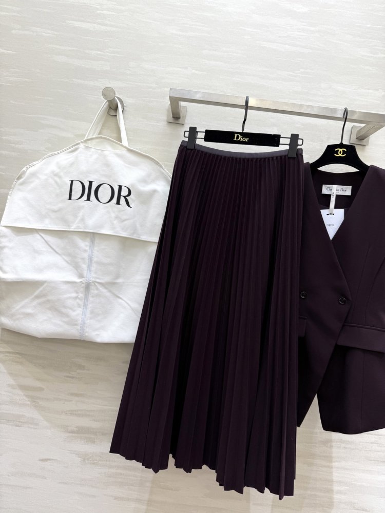 Costume female фото 3