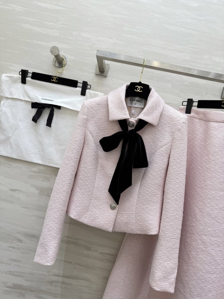 Костюм женский фото 3