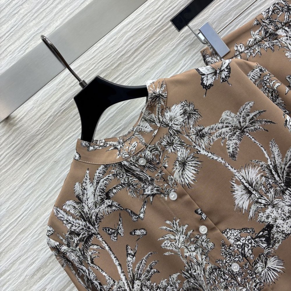 Costume female фото 4