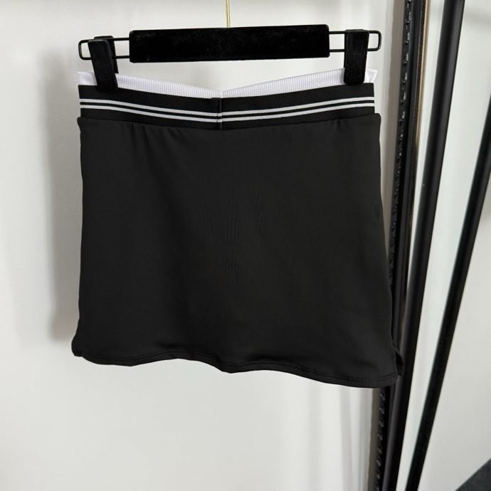 Костюм женский фото 4