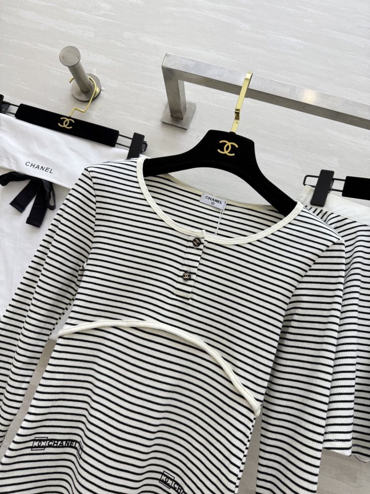 Костюм женский фото 4