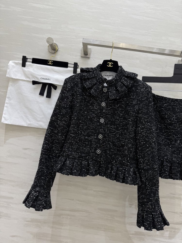 Костюм женский фото 4