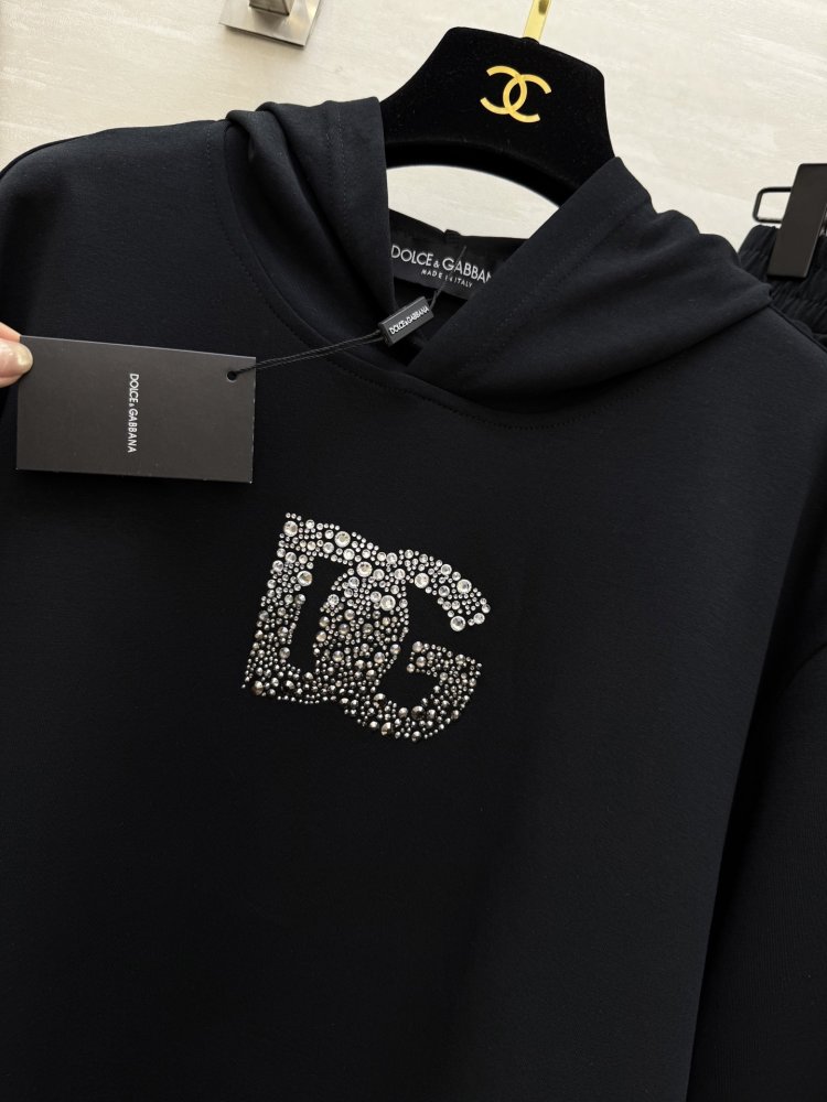 Костюм жіночий фото 4