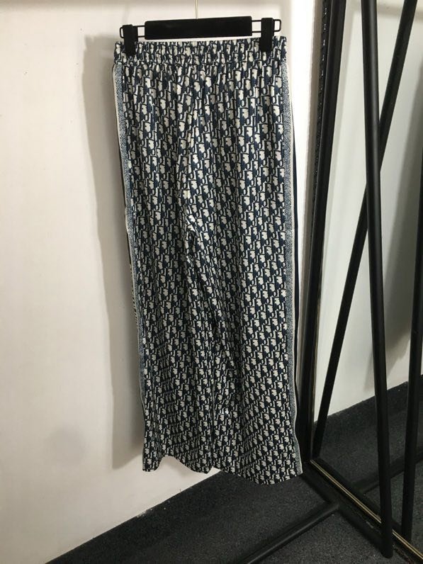 Костюм женский фото 4