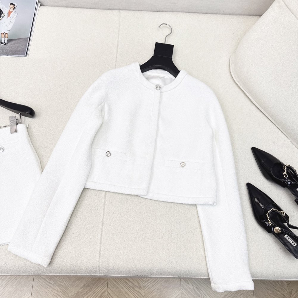 Костюм женский фото 4