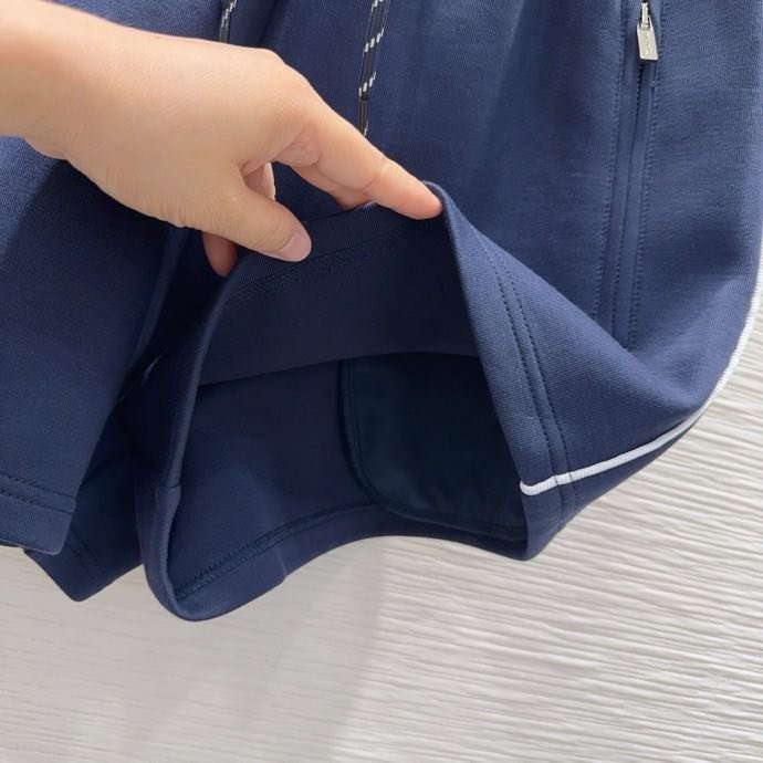 Костюм жіночий фото 4