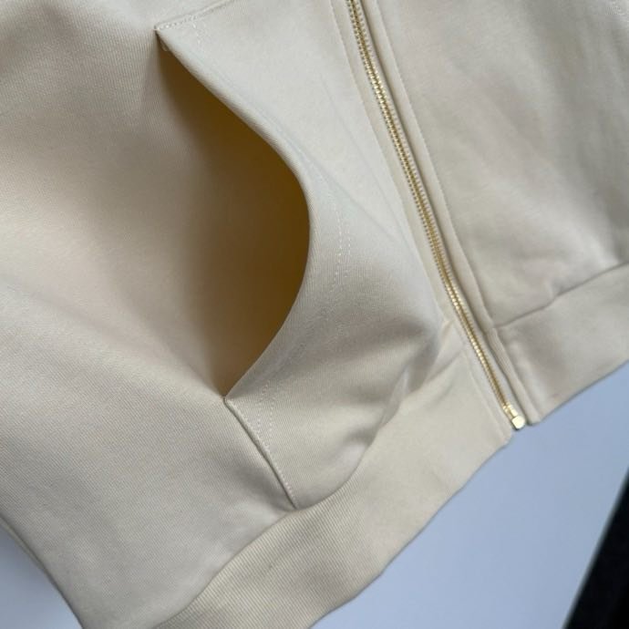 Костюм женский фото 4