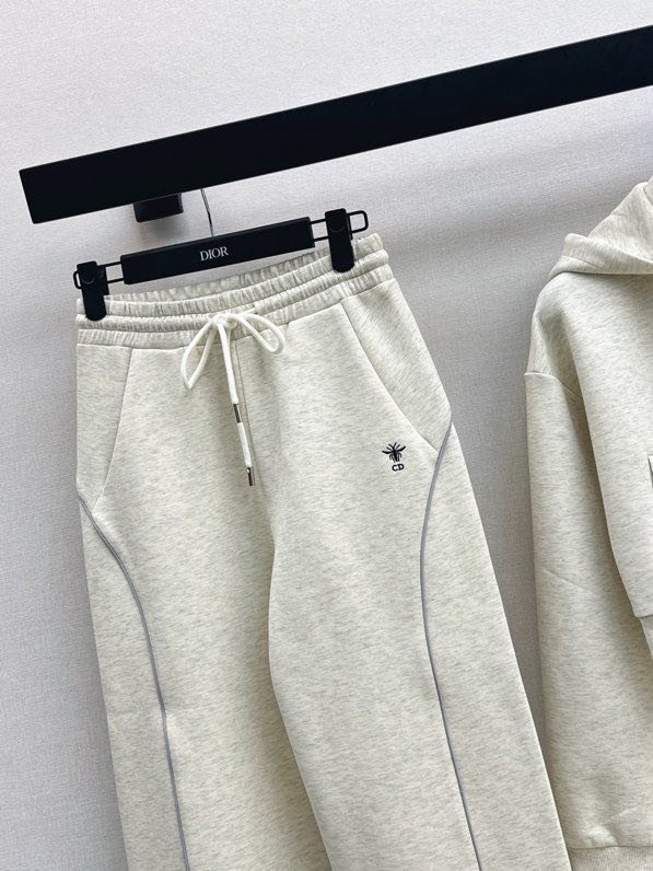 Костюм жіночий фото 4