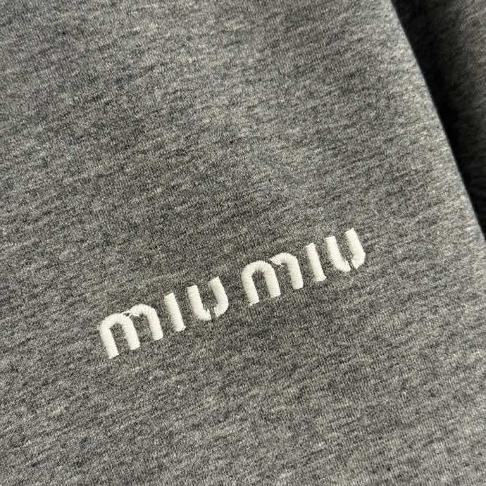 Костюм женский фото 4