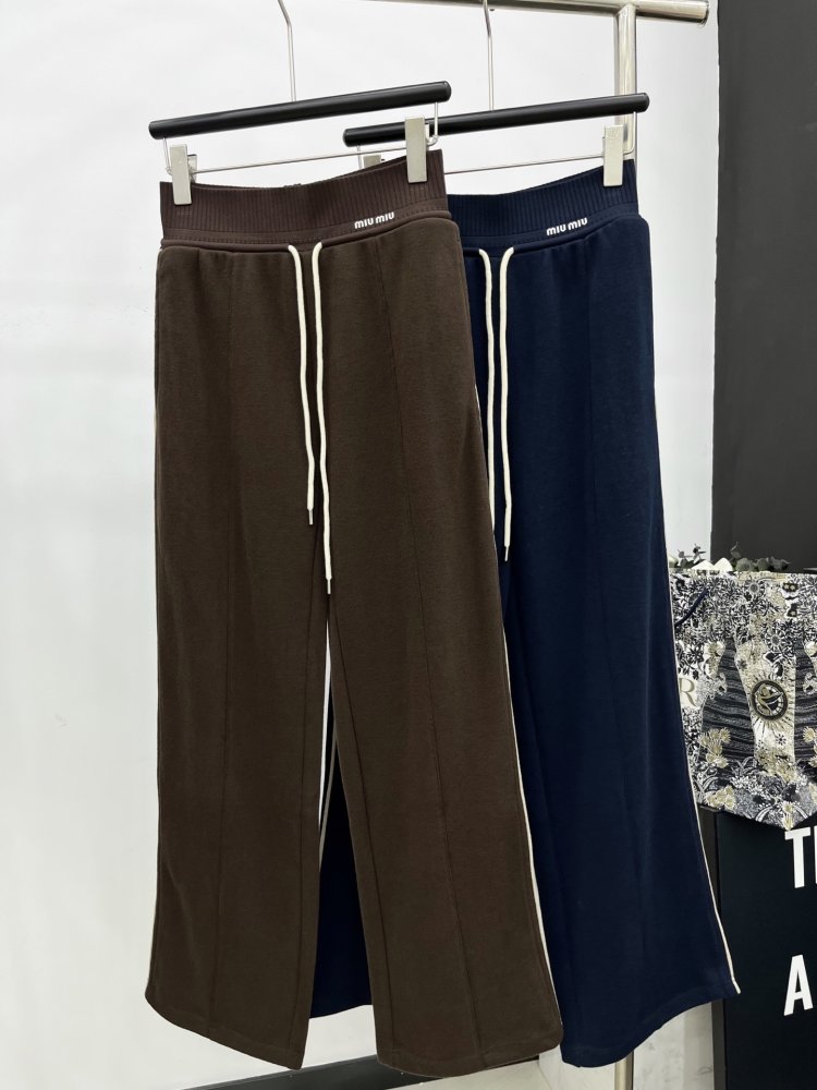 Костюм жіночий фото 4