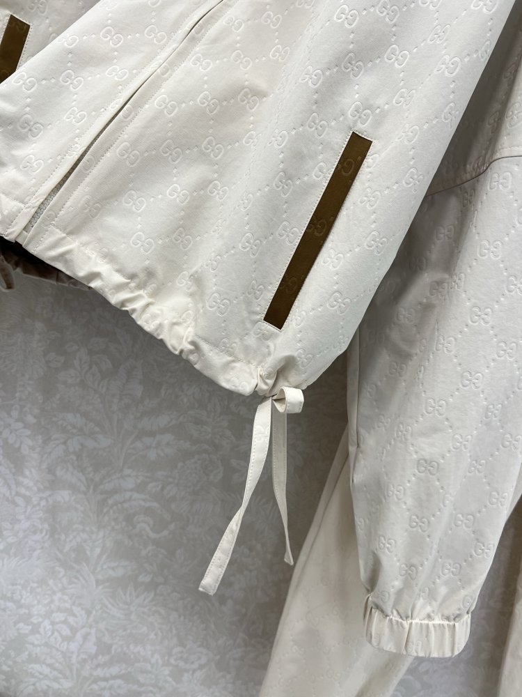 Костюм жіночий фото 4