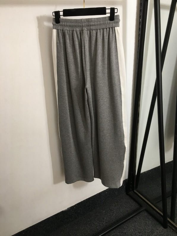 Костюм жіночий фото 4