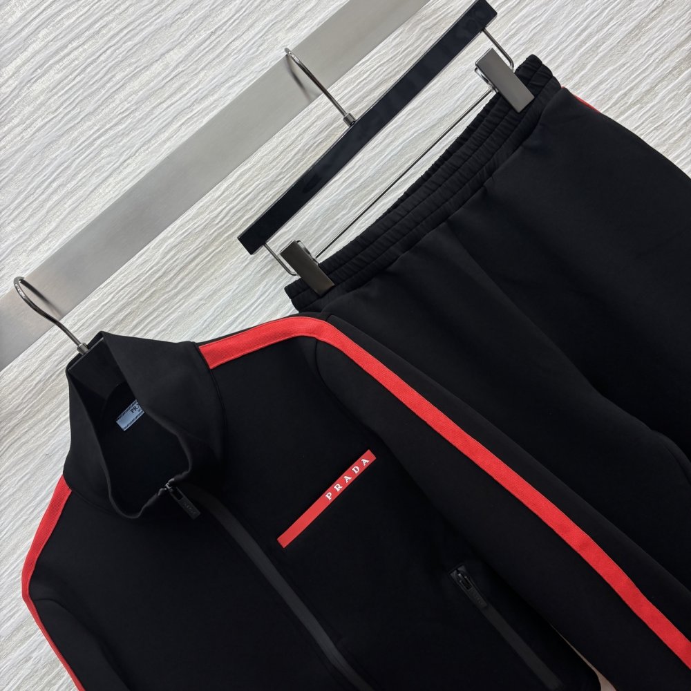 Костюм женский фото 4