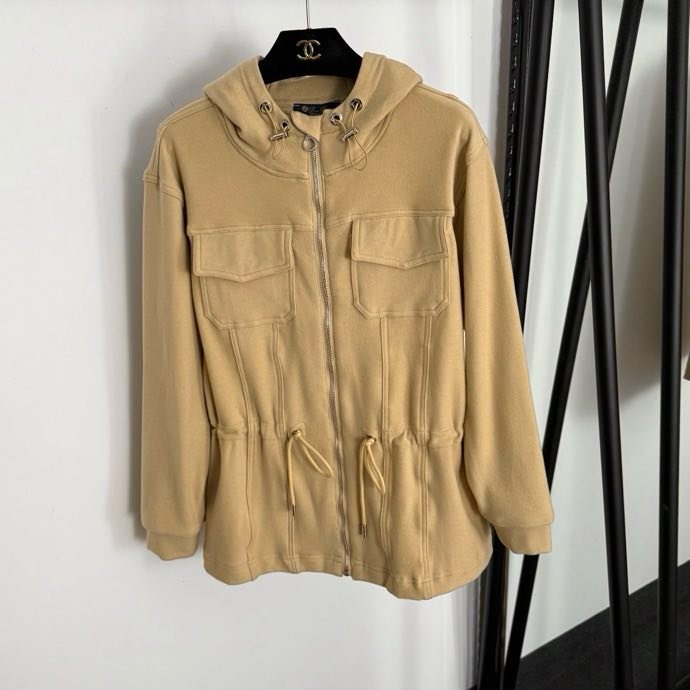 Costume female фото 4