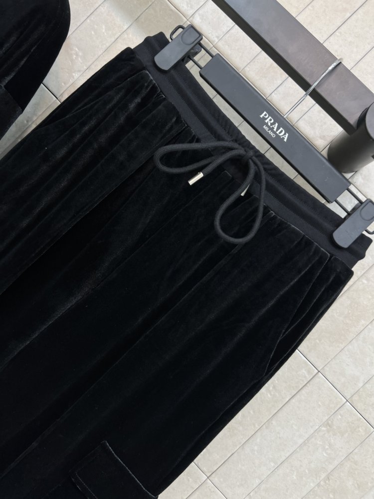 Костюм жіночий фото 4