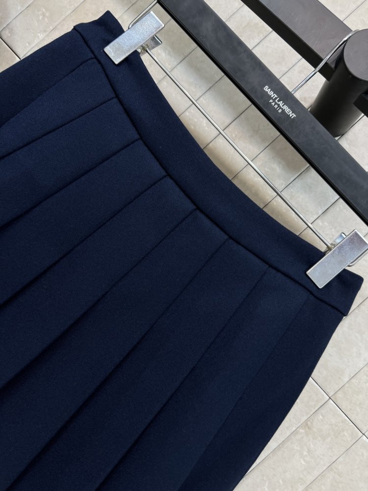 Костюм жіночий фото 4