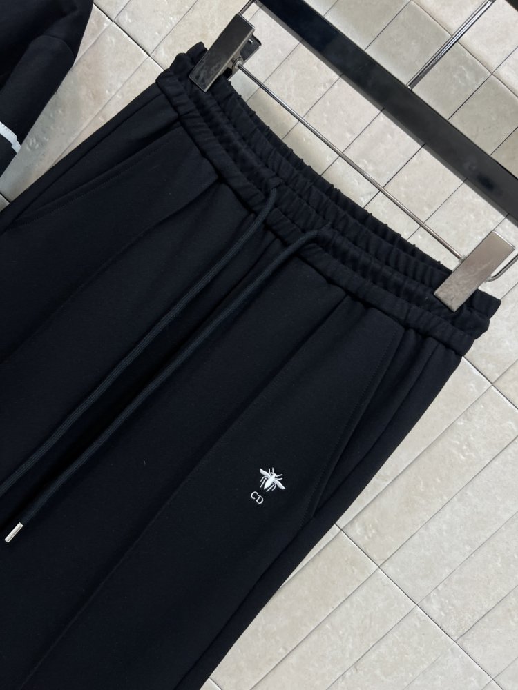 Костюм женский фото 4